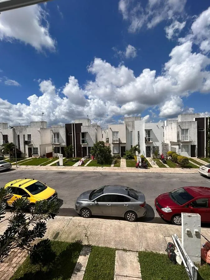 Casa En Real De Las Quintas III Cancun